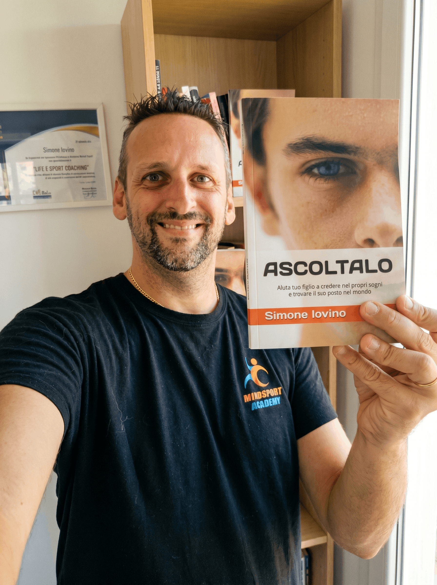 Copertina del libro Ascoltalo di Simone Iovino